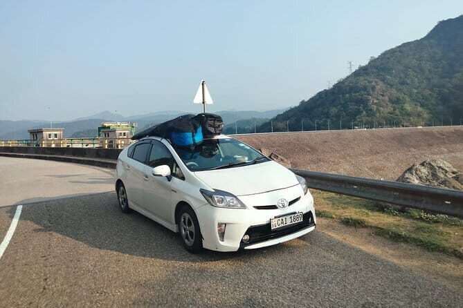 Sri Lanka Car and Driver Hire - Private Driver and Chauffeur - Getting picked up at Colombo Airport without the stress