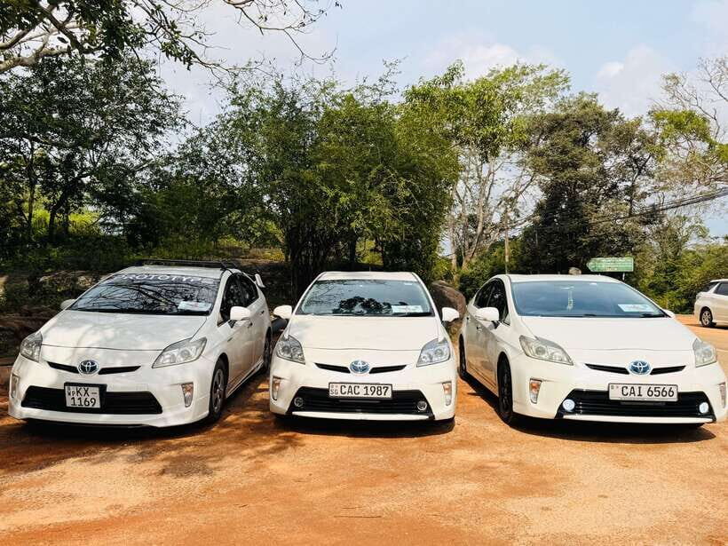 Sri Lanka Car Rental with Driver - 3 Days Minimum, 180km/Day - Comfort and car basics: air-conditioning, included parking, and cleaner rides