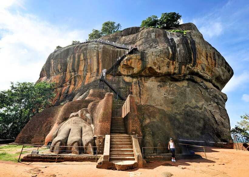 Sri Lanka Cultural Triangle Private 2-Day Tour+Wildlife Tour - A fast hit of Sri Lanka’s Cultural Triangle, plus Minneriya elephants