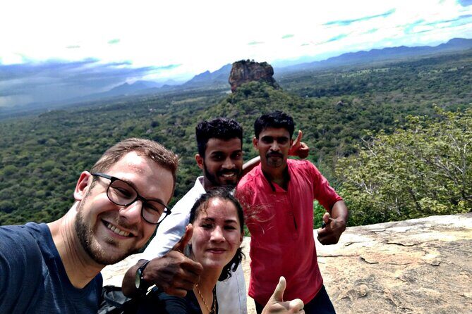 Sri Lanka Culture Tour - Day 5: Nuwara Eliya tea plantations and hill-country calm