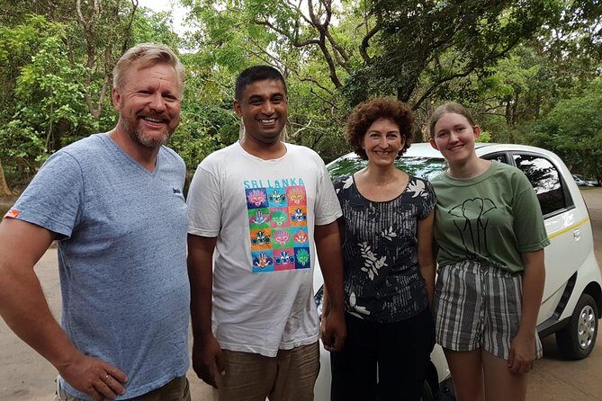 Sri Lanka Holidays Group Tour Packages - Private car with driver-guide: what that really changes