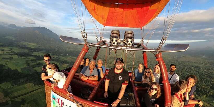 Sri Lanka: Hot Air Balloon ride - The morning routine: breakfast, safety briefing, and that quiet wait