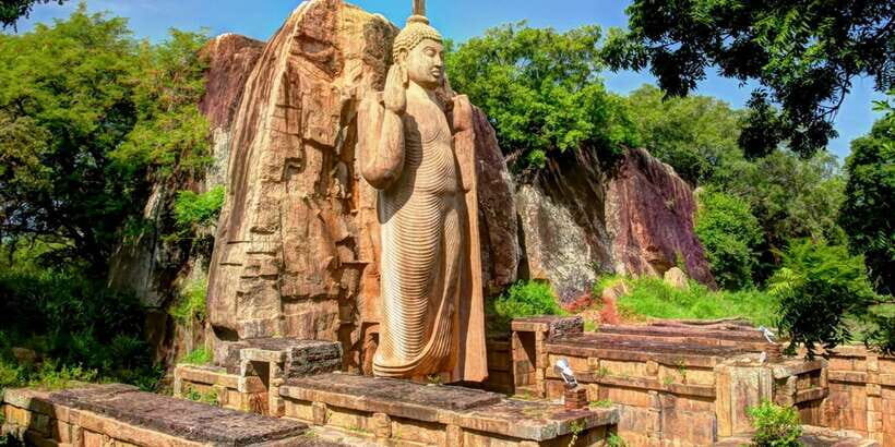 Sri Lanka Private 3-Day Cultural Tour, 5 UNESCO Sites - Day 1 practical notes: what to expect inside temples