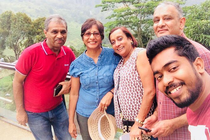 Sri Lanka sightseeing tours 11 Days with driver, vehicle and H/B accommodations - Your route: how this 11-day plan actually feels