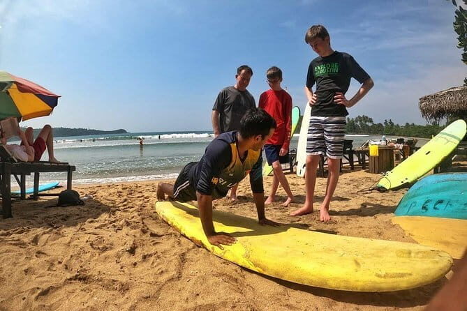 Surf with Apple - Intermediate focus: reading waves and reaching the line-up safely