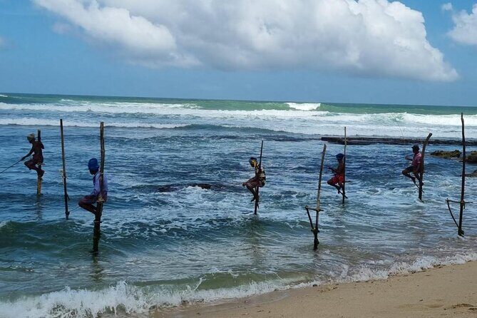 Ten Days Scenic Sri Lanka - Kandy’s Religious Center and a Real Kandyan Dance Night