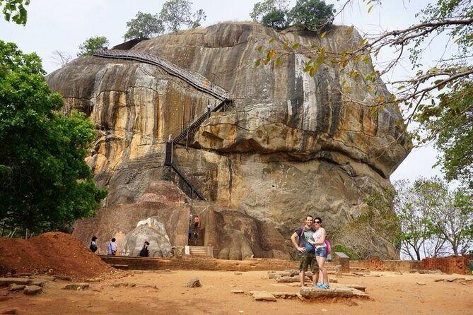 Ten Days Scenic Sri Lanka - Tea Country Waterfalls, Gregory Lake, and Lover’s Leap Walks