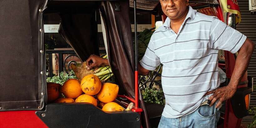 The True Essence of Colombo:Private Highlights & Hidden Gems - Colombo’s Biggest Park Break and Breakfast Snacks