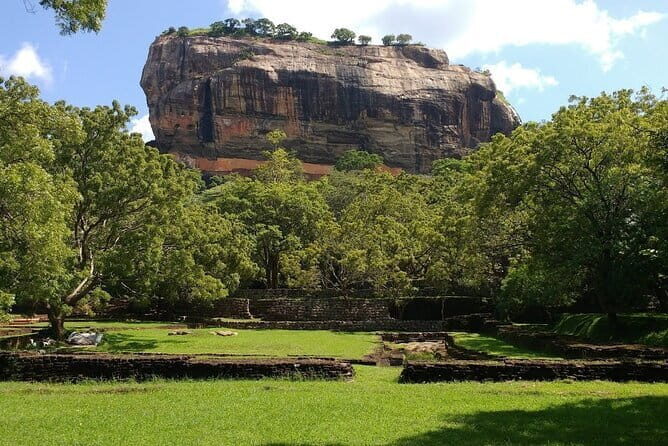 Tour to Dambulla Cave, Sigiriya and Pidurangala Rock from Kandy - Tickets, Cash, and What’s Actually Included