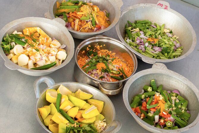 Traditional Cooking Small-Group Class in Unawatuna - What you’ll cook and eat: seven to eight Sri Lankan dishes