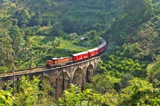 Train tickets from Kandy to Nuwara Eliya or Hatton Station - Choosing where to get off: Gampola, Nawalapitiya, Hatton, Nanuoya