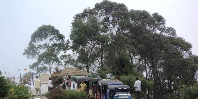Tuk-Tuk Safari Liptons seat,Tea Fields Hike,TeaFactory Tour - Ending in Haputale: The Day’s Route in Real Life Terms