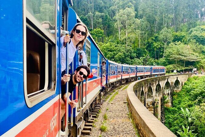 Ultimate 8-Day Sri Lanka Adventure: Private Guided Tour - Day 3: Peradeniya gardens, gems, waterfalls, and Nuwara Eliya tea country