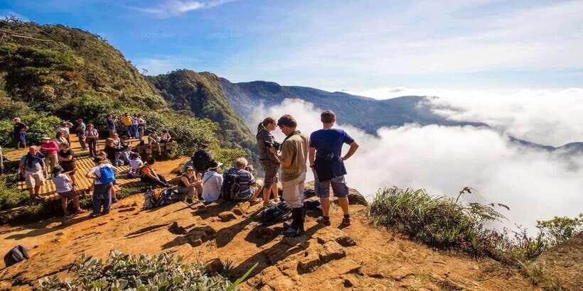 Visit Horton plains and Nuwara Eliya from Kandy - Glenloch Tea Factory and Tea Center: How Ceylon Tea Gets Made