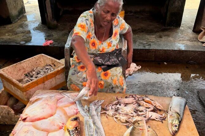 Visit Negombo by Scooty - All Inclusive - St. Mary’s Church on Grand Street and why Negombo is Little Rome