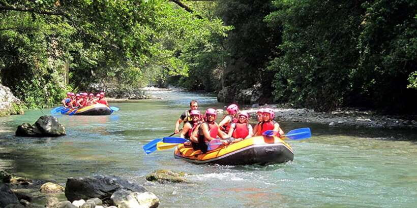 White Water Rafting in Kitulgala - Entering The Rapids: Calm Paddle Into 5 Major and 4 Minor Sections