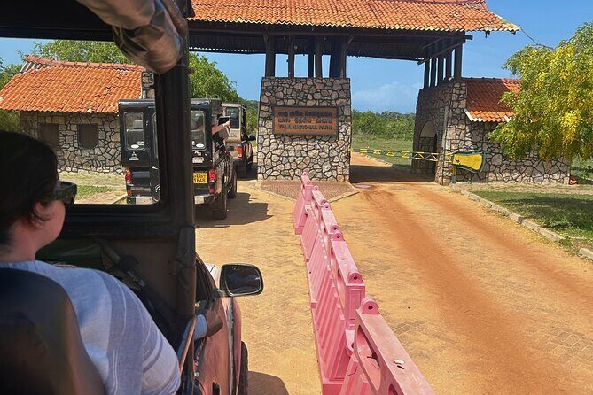 Yala 4h Jeep Safari: Guided Wildlife Experience (All Inclusive) - Entering Yala National Park: what you’re actually aiming for