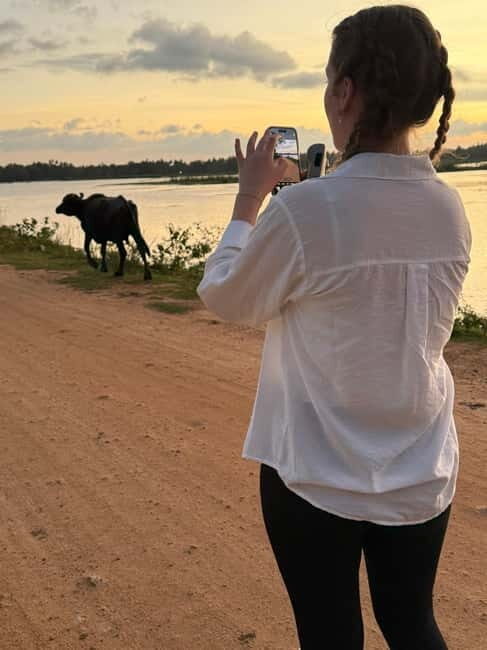 Yala Village Tour: Pottery Class, Lake and Temple Visits - Key highlights that make this Yala village tour worth it